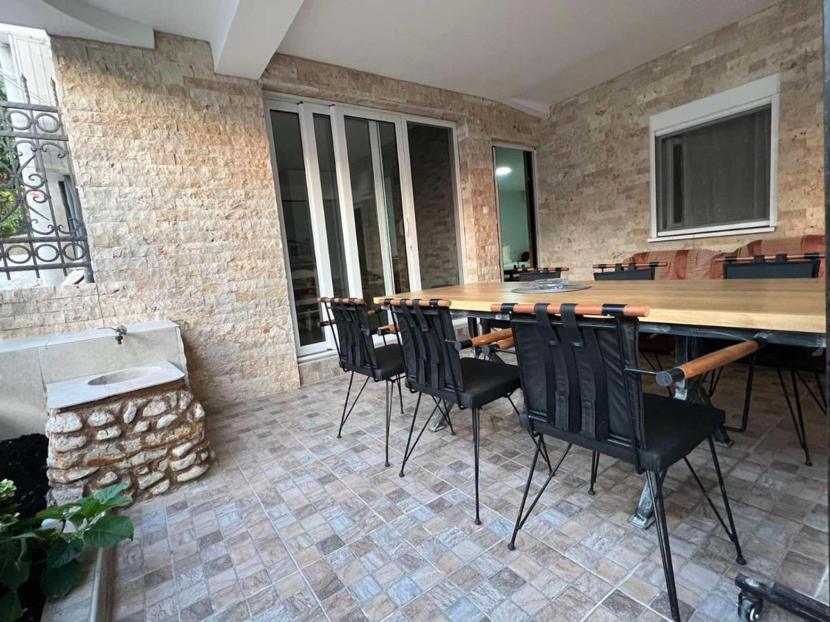 Relax Apartmani Sutomore Exterior photo