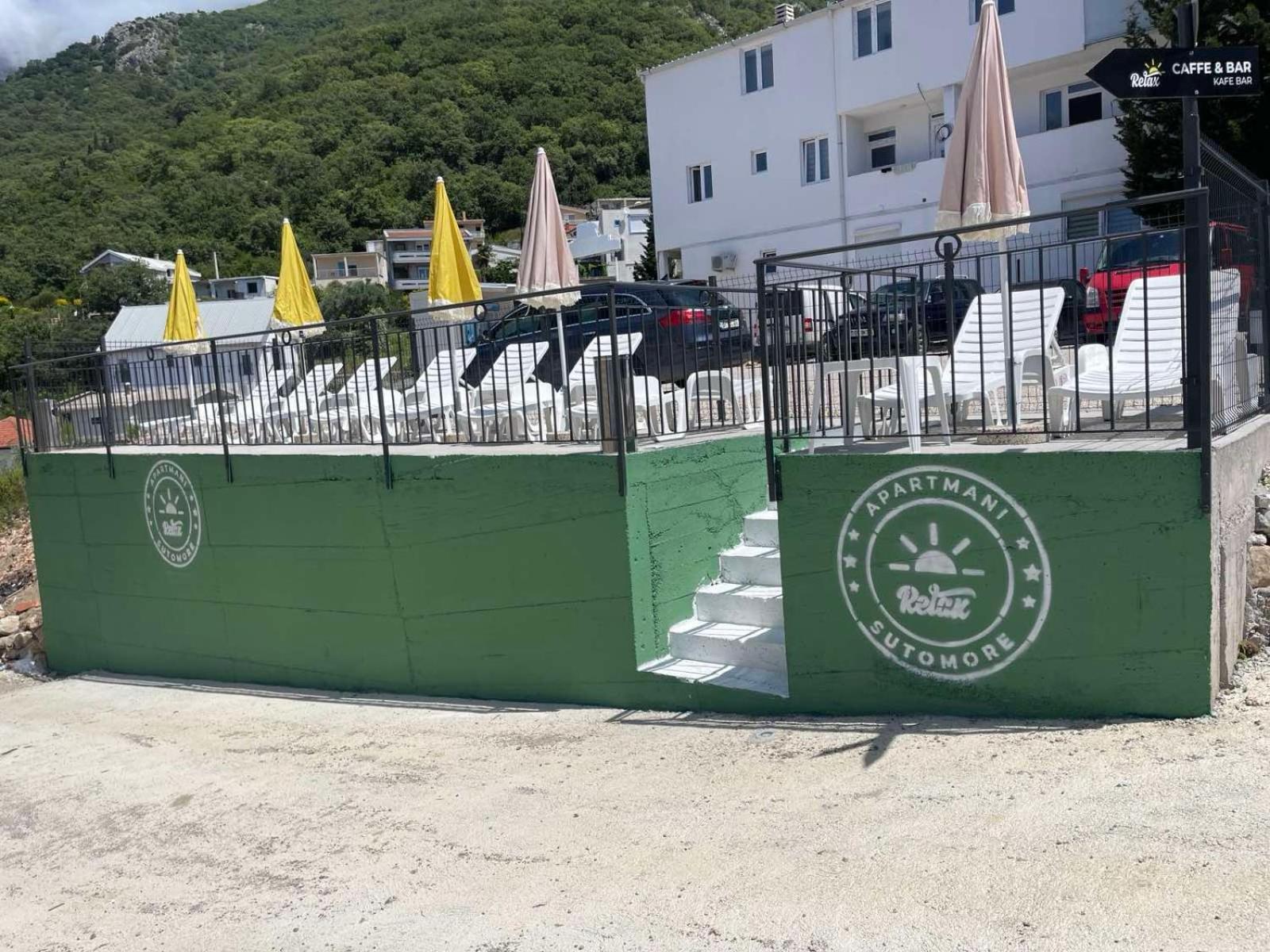 Relax Apartmani Sutomore Exterior photo