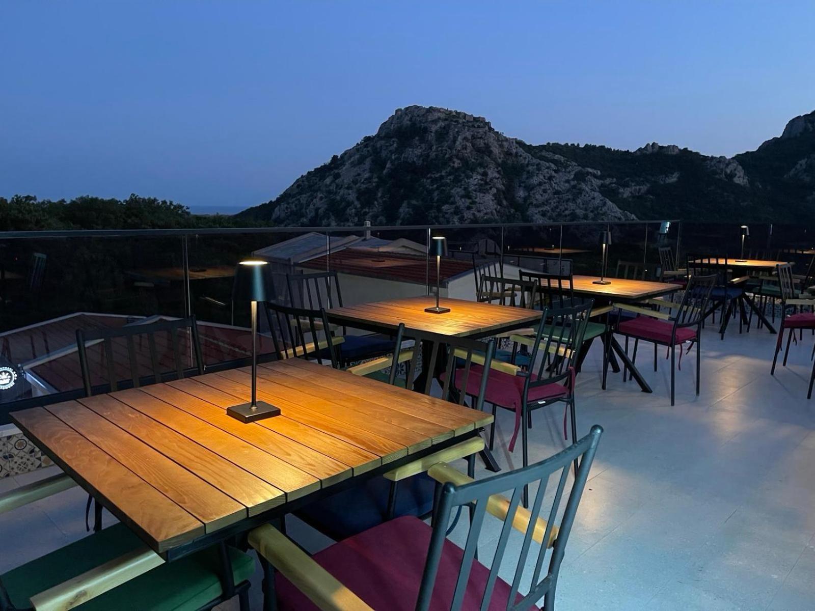Relax Apartmani Sutomore Exterior photo
